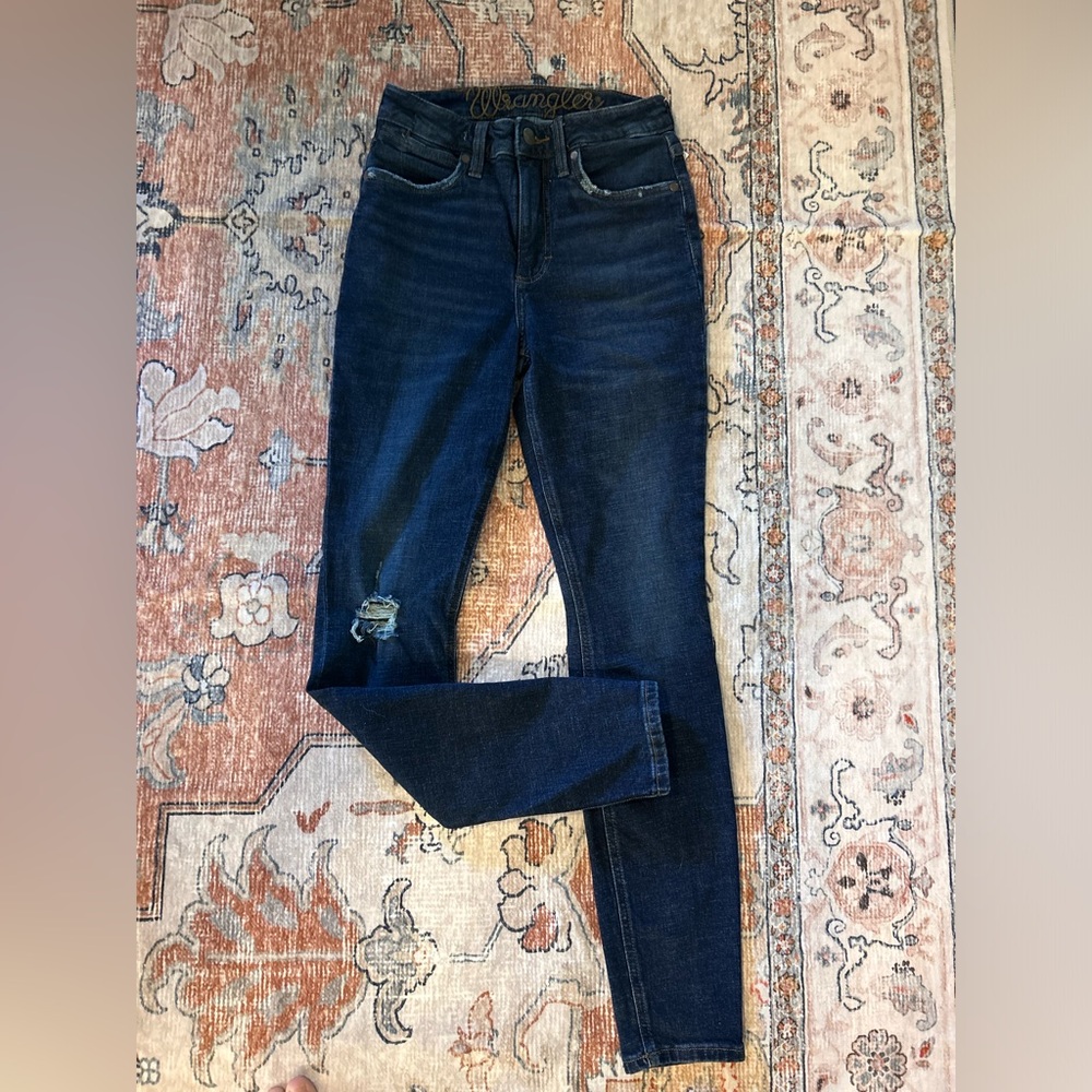 Wrangler Distressed Skinny Jeans
